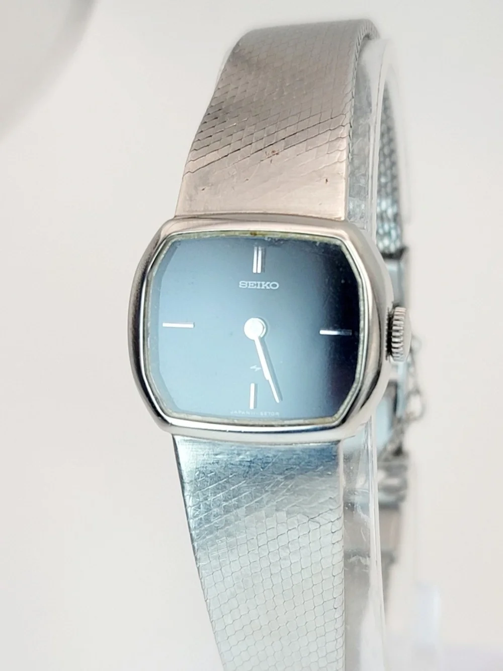 Vintage Seiko 11‑4740 Ladies Mechanical Wind Watch Black Dial Stainless Steel
